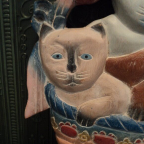 vintage folk art basket of cats wood wall art - Picture 4 of 7